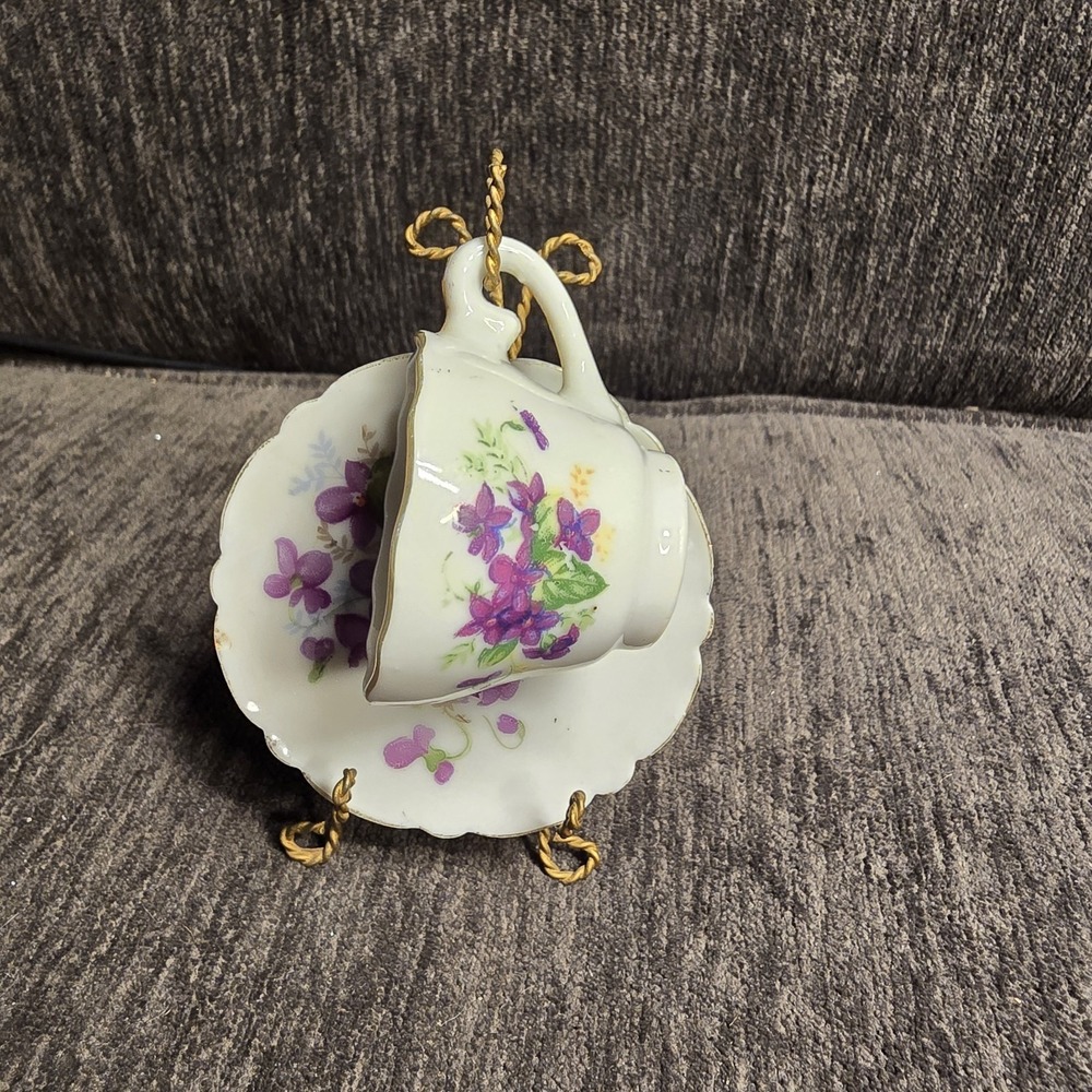 VTG Miniature Tea Cup & Saucer Gold Trim‎ Pink and Purple Floral Japan Scalloped